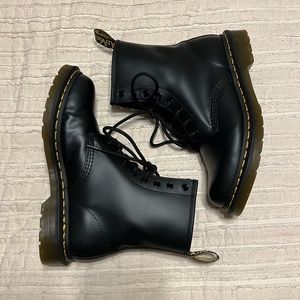 Dr. Martens 1460 W Smooth Leather Lace Up Boots US 8